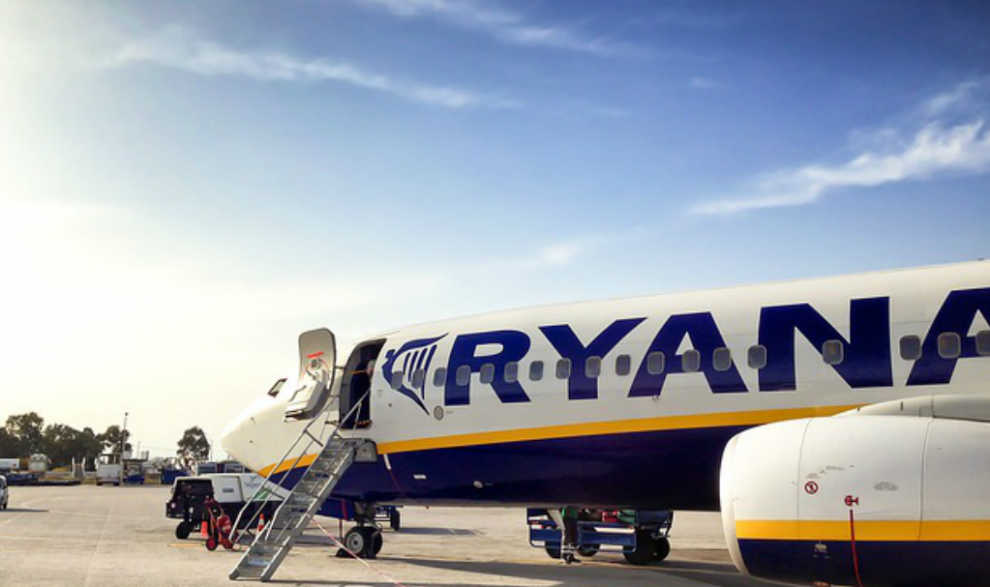A Look at the Pros and Cons of Low Cost Flights